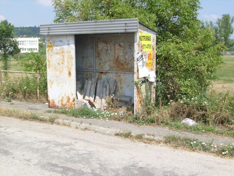 buszmegallo.jpg